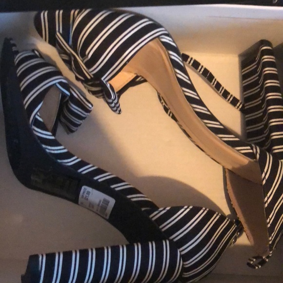 Hills - Picture 1 of 4